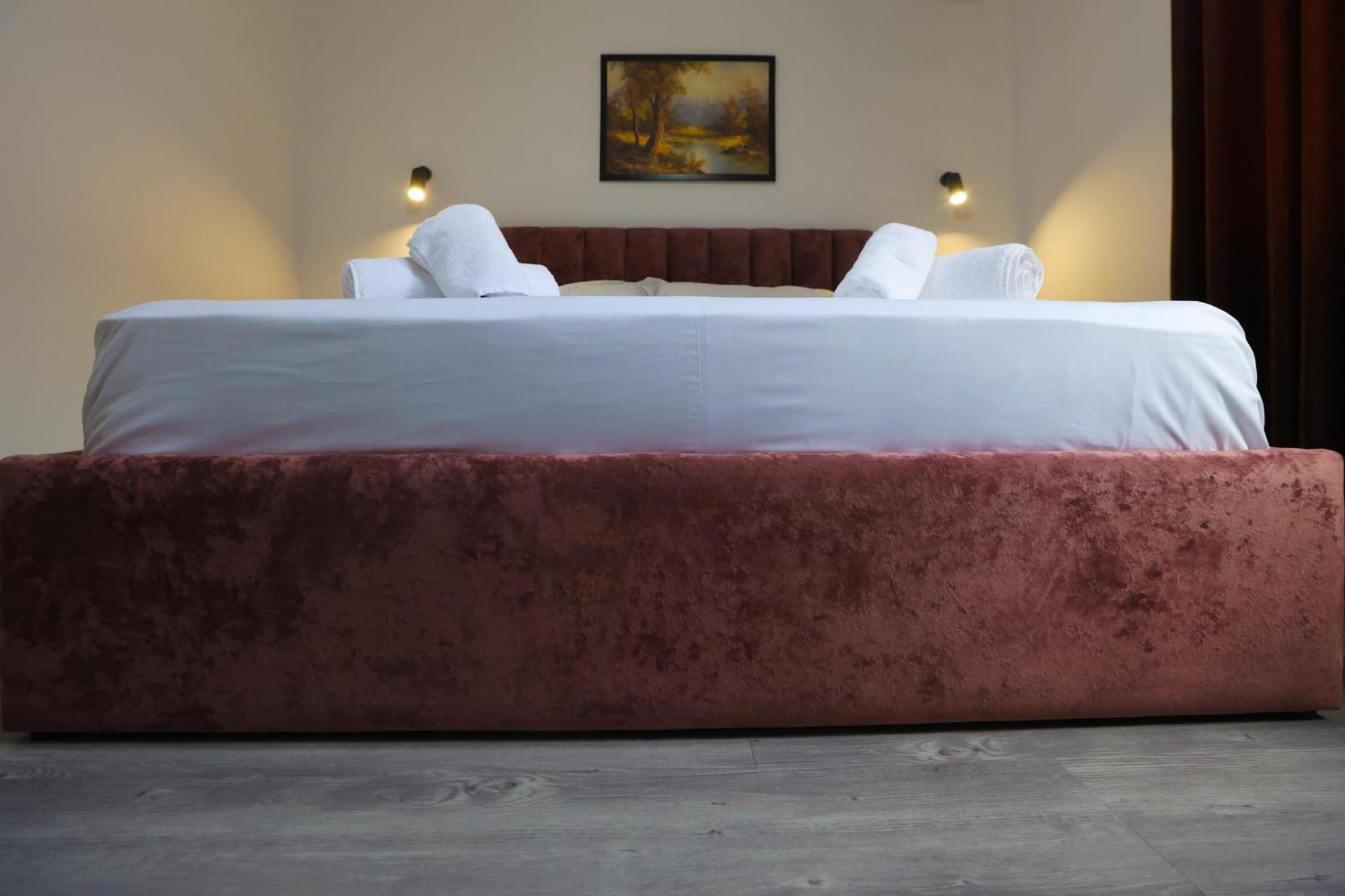 טיראנה Vila Alizee Hotel מראה חיצוני תמונה
