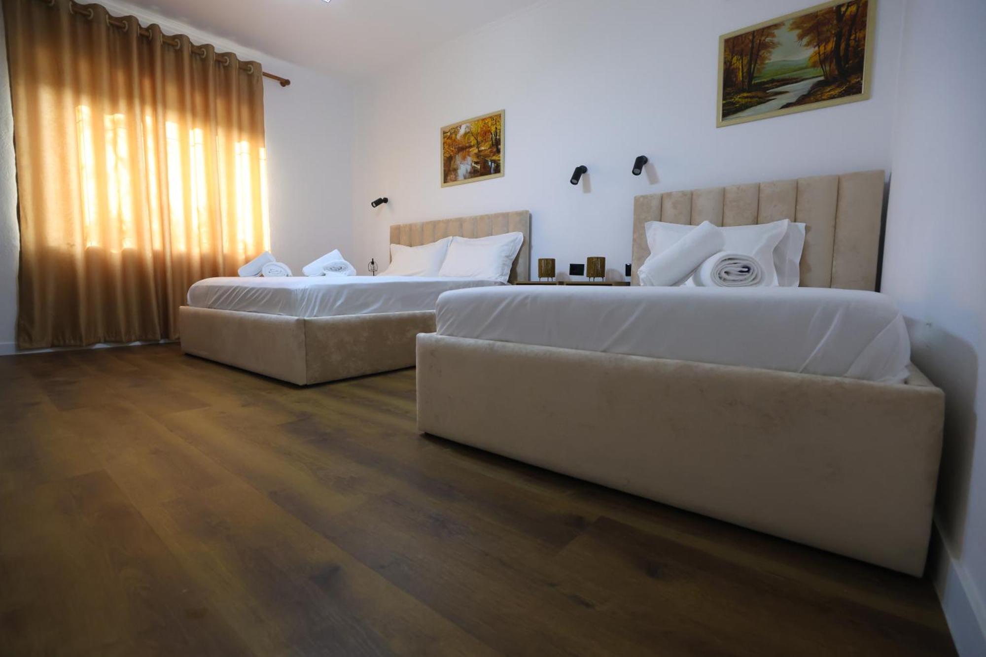 טיראנה Vila Alizee Hotel מראה חיצוני תמונה